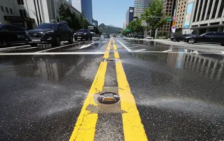 Self-Cleaning Roads