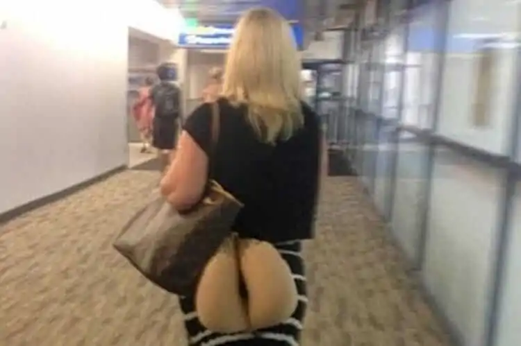 20 Airport Moments That You Just Have to Stare At